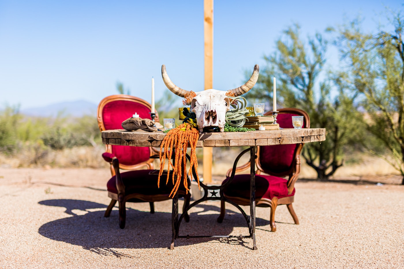 Sweetheart table in desert